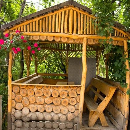 Lucy B&B Garni Exterior foto